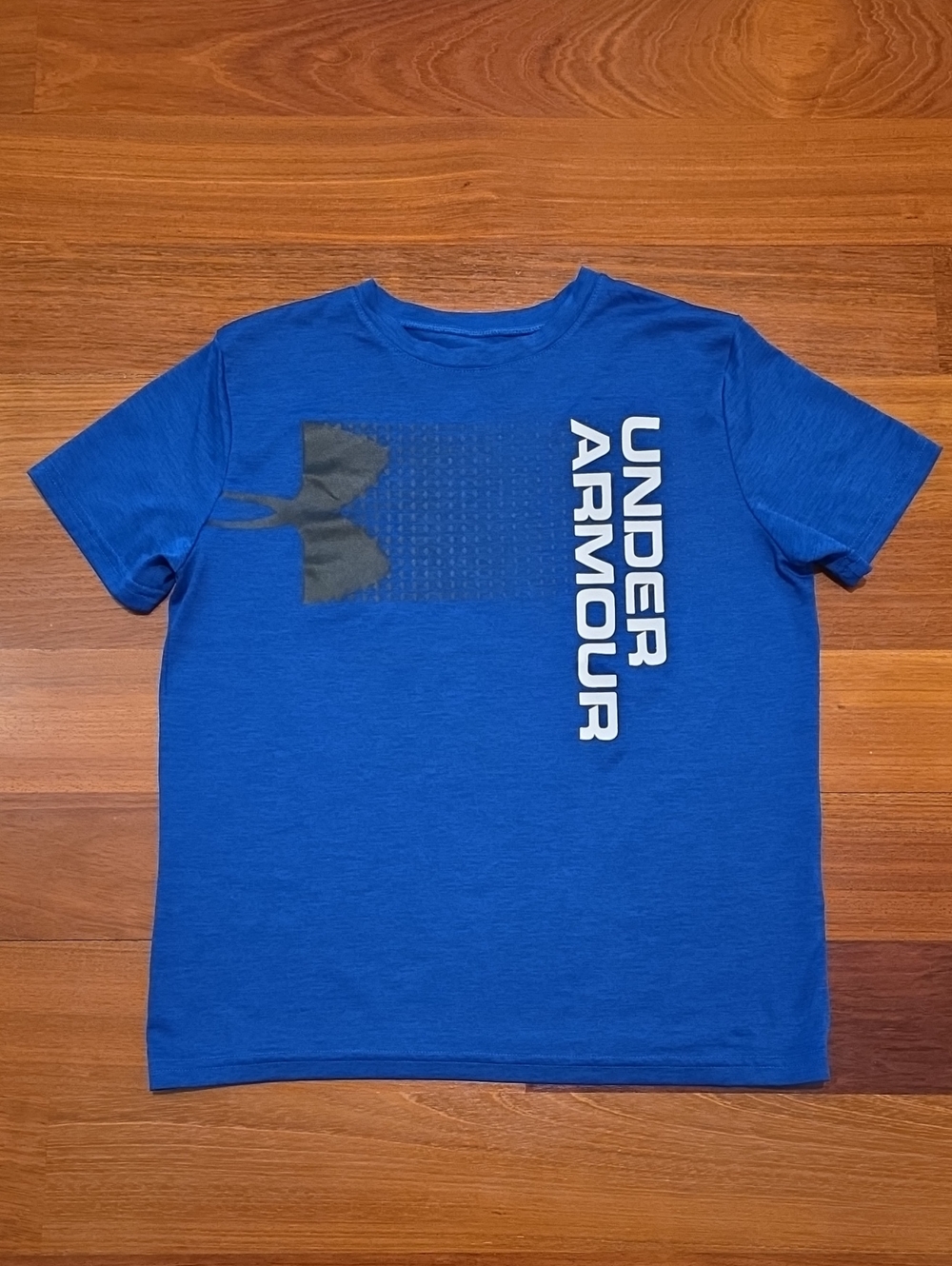 Under Armour Boys Blue Heatgear T-shirt, Size L